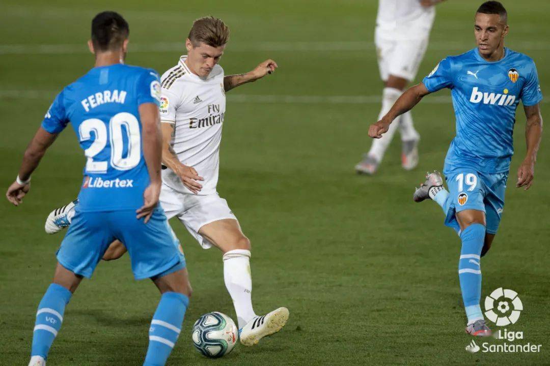 下载官网-瓦伦西亚的主场